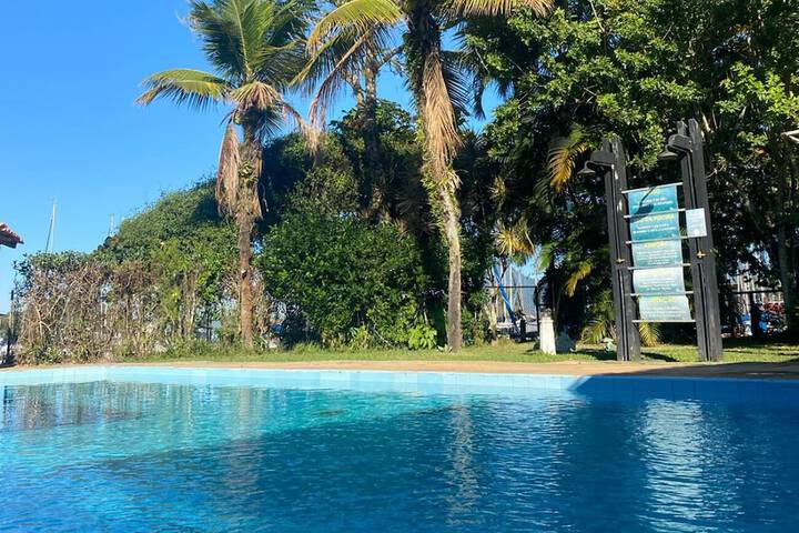 Pool 32 of 64