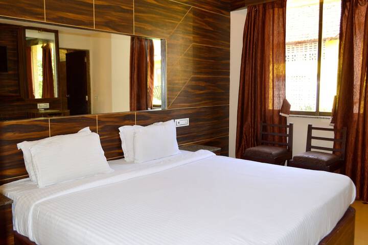 Room 4 of 21