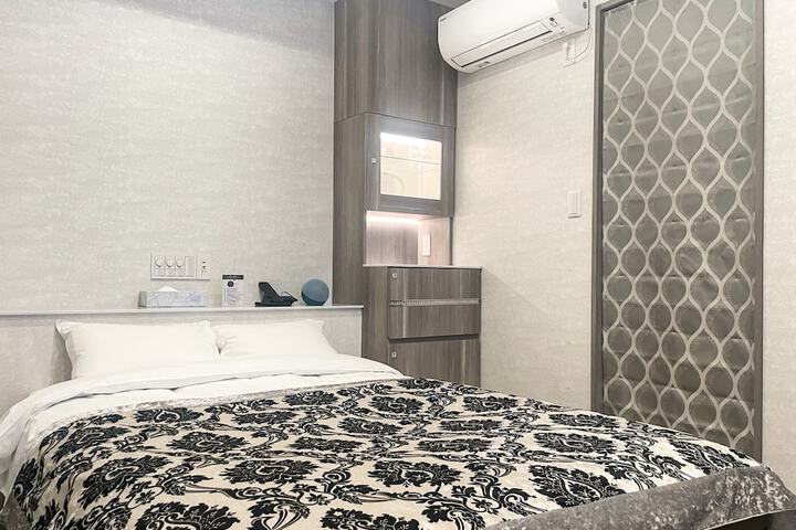 Room 10 of 43