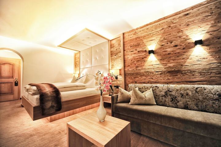 Room 30 of 65