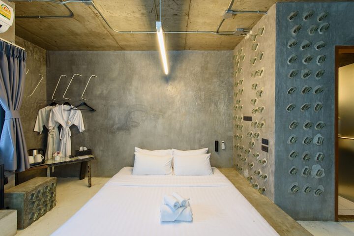 Room 12 of 60