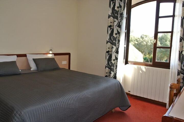 Room 3 of 51