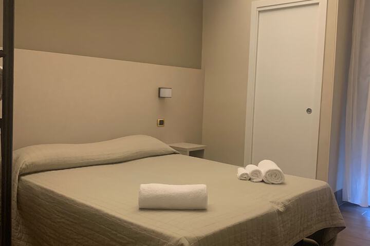 Room 5 of 36
