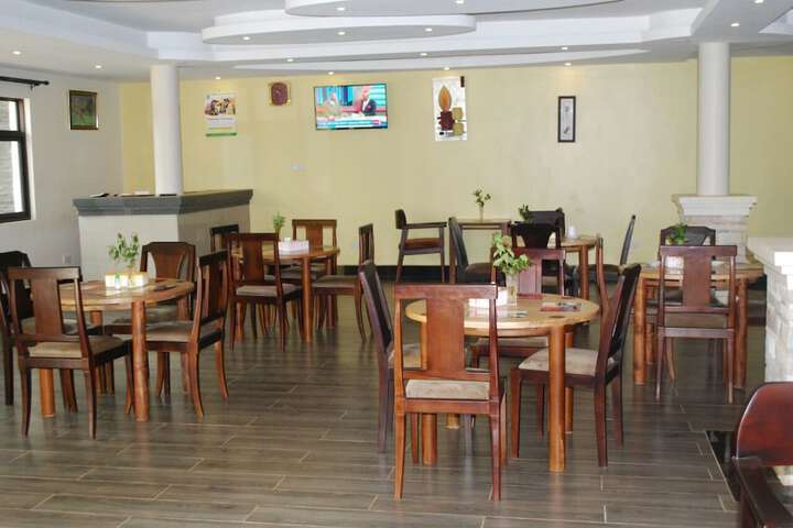 Dining 73 of 114