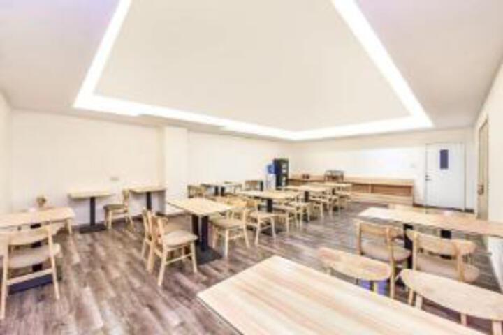 Xibin Chain Hotel
