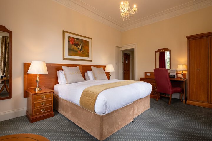 Room 10 of 57