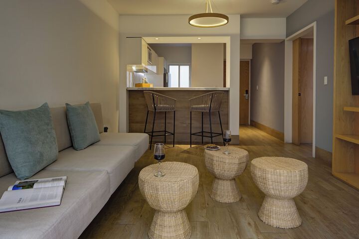Room 25 of 53