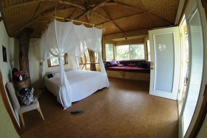 Room 15 of 59