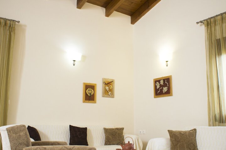 Room 3 of 65