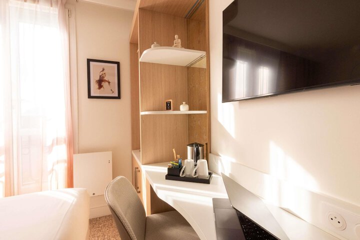 Room 18 of 57