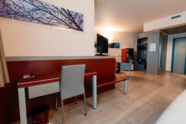 Room 10 of 70