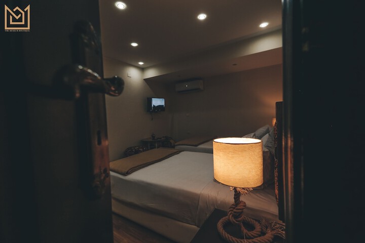 Room 19 of 44