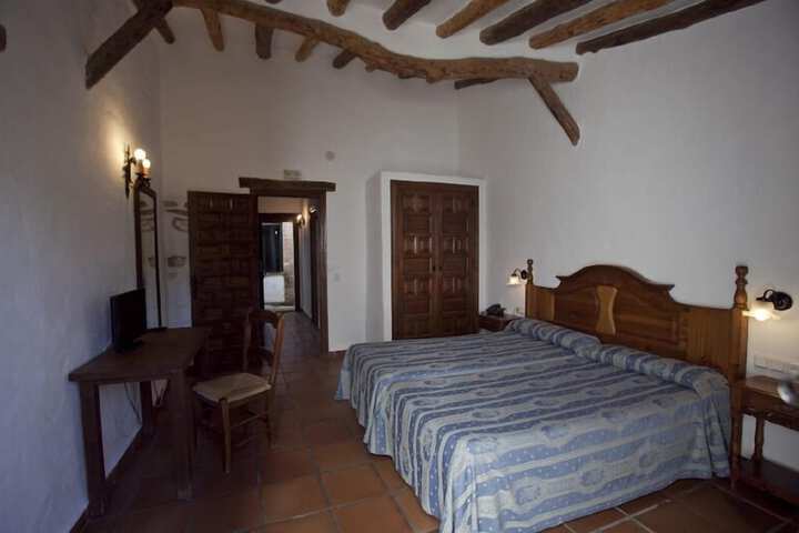 Room 6 of 45