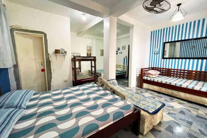 Room 25 of 57