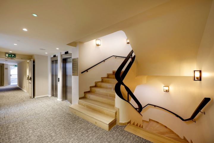Ballroom/Hall 55 of 62