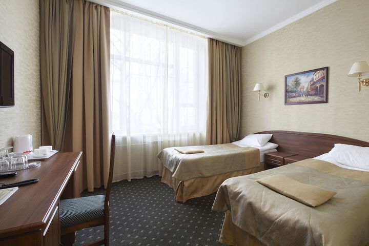 Room 8 of 47