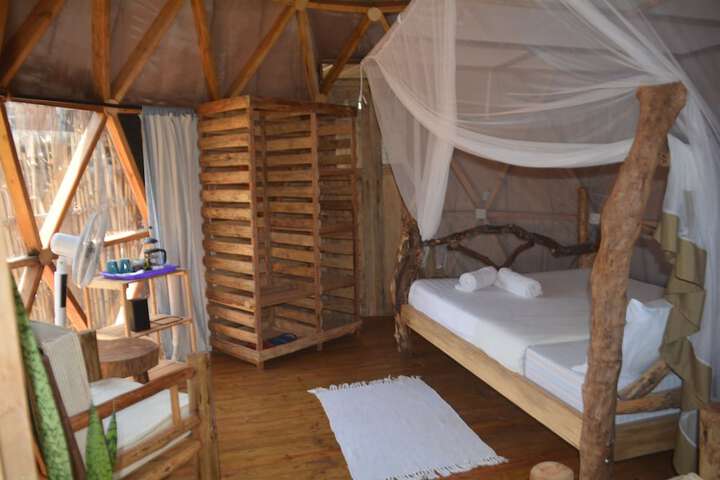 Room 14 of 25