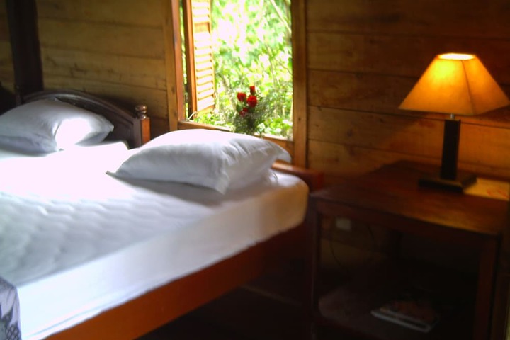 Room 5 of 73