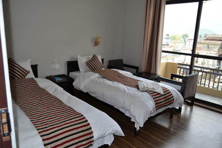 Room 10 of 11