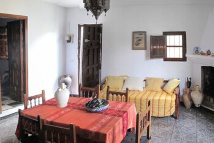 Room 5 of 31