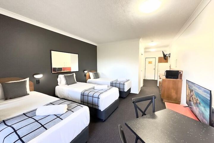 Room 42 of 69