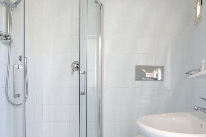 Clean Restrooms