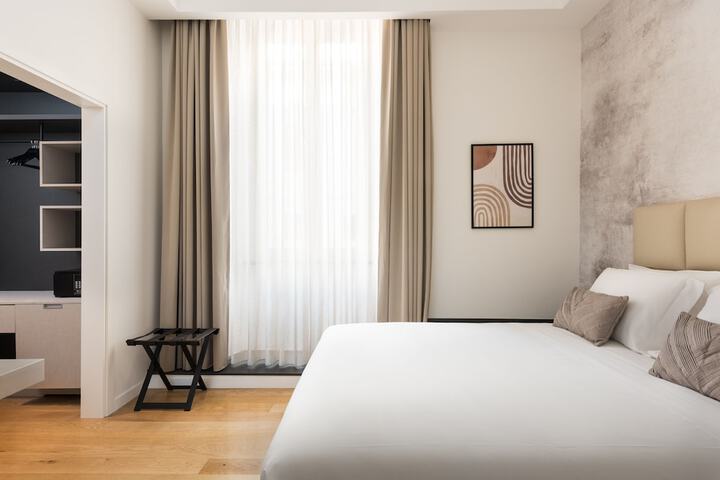 Room 6 of 36