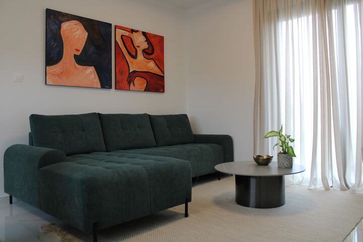 Room 13 of 19