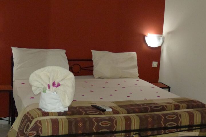 Room 15 of 62
