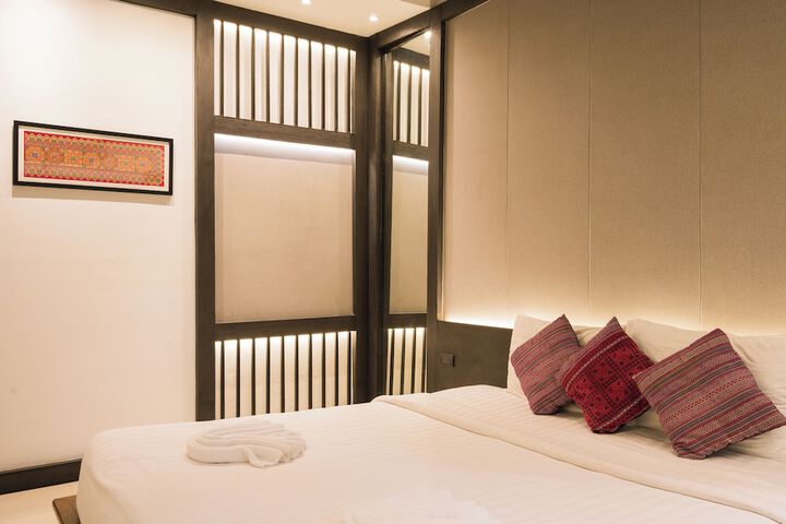 Room 16 of 113