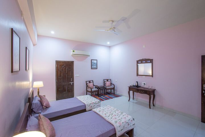 Room 10 of 48