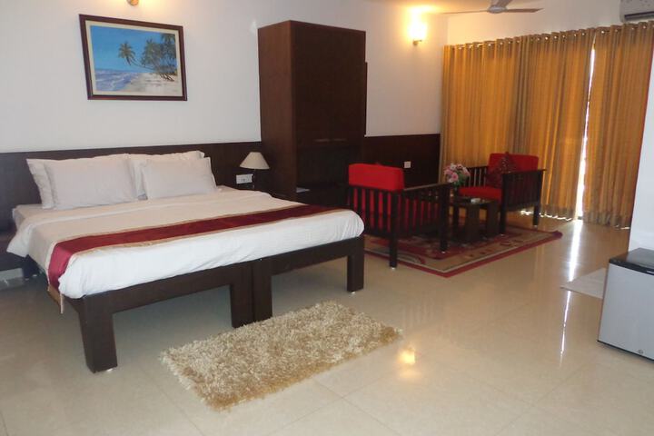 Room 18 of 48