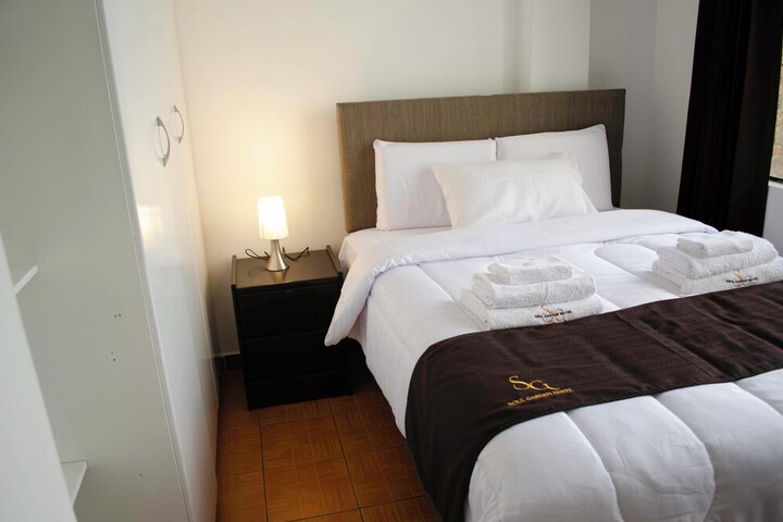 Room 5 of 15