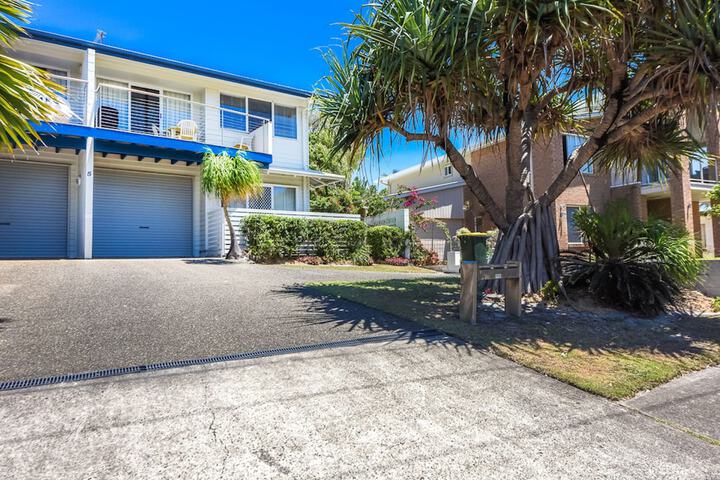 Hotel Exterior 12 of 15