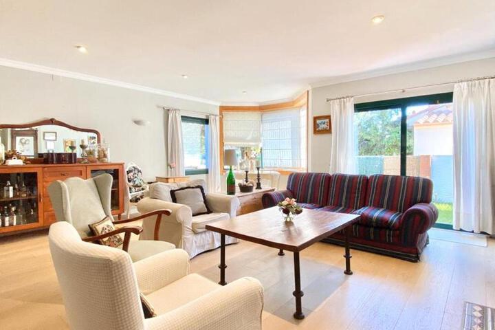 Cozy holiday home with pool in St. Pere Pescador