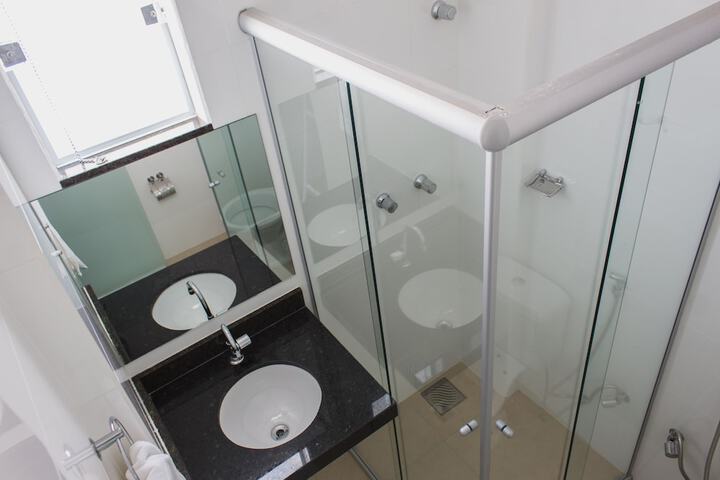 Room 15 of 16