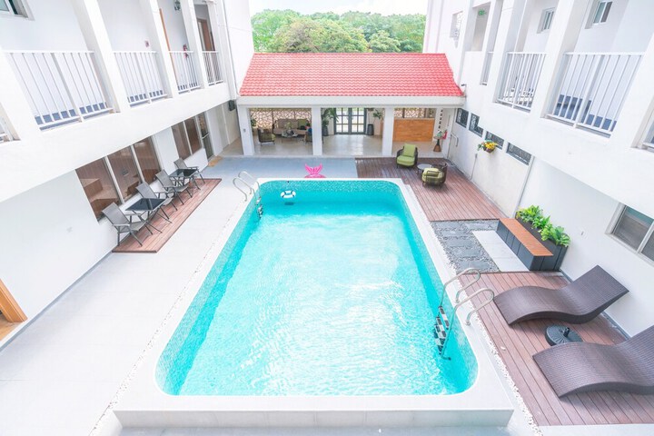 Pool 42 of 47
