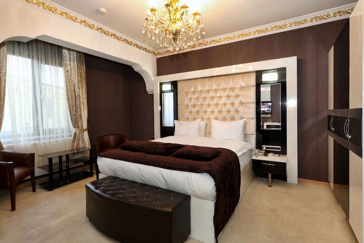 Room 14 of 44