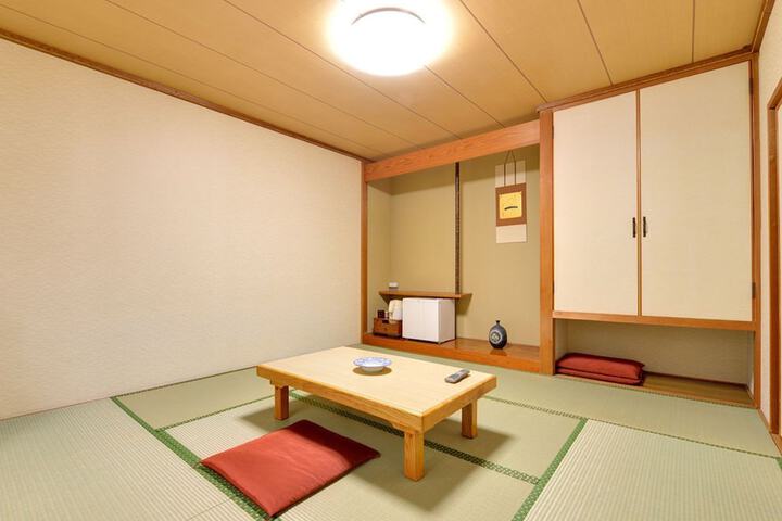 Room 7 of 56