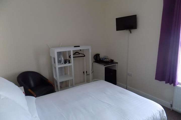Room 15 of 24