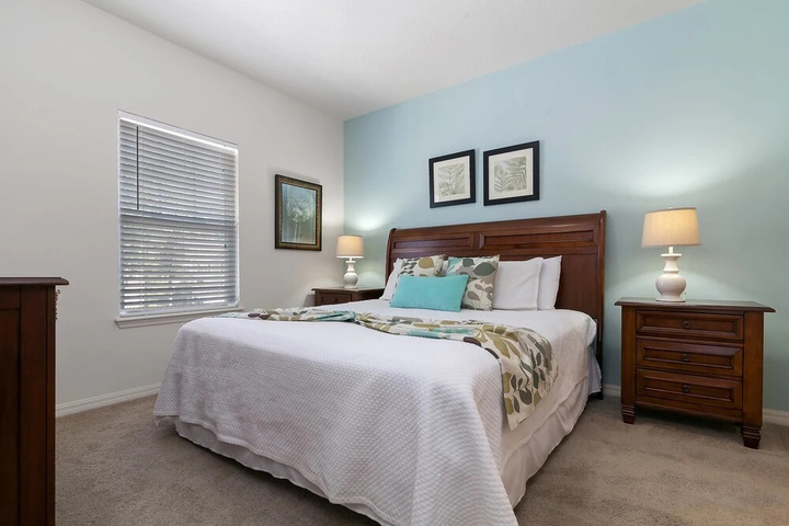 Room 4 of 22