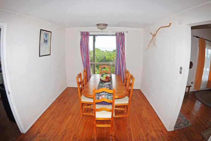Room 16 of 31