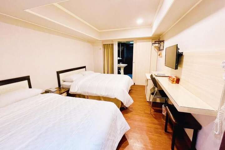 Room 29 of 40