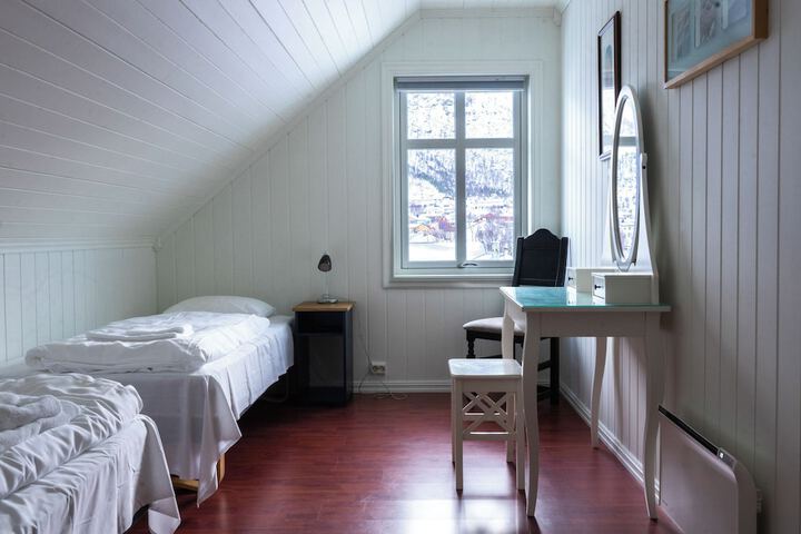 Room 191 of 262