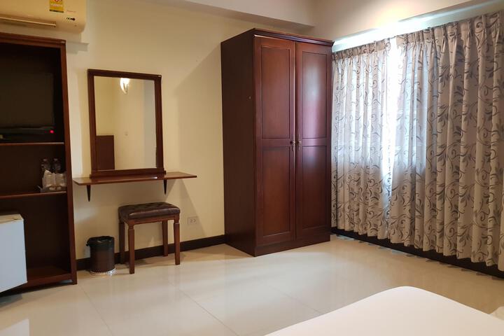 Room 18 of 67