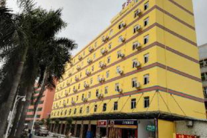 7 Days Inn Shenzhen Airport Hourui Railway Station