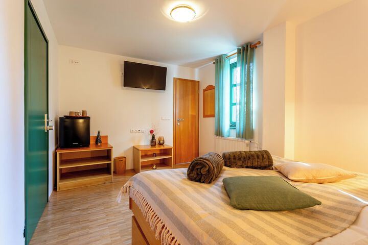 Room 11 of 54