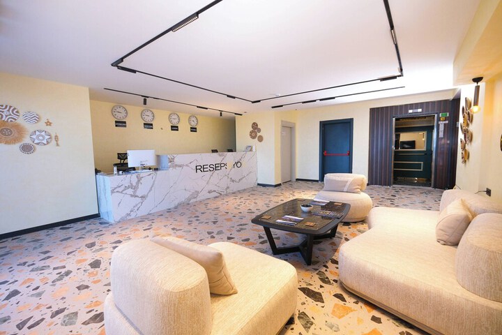 Hotel Interior 3 of 33