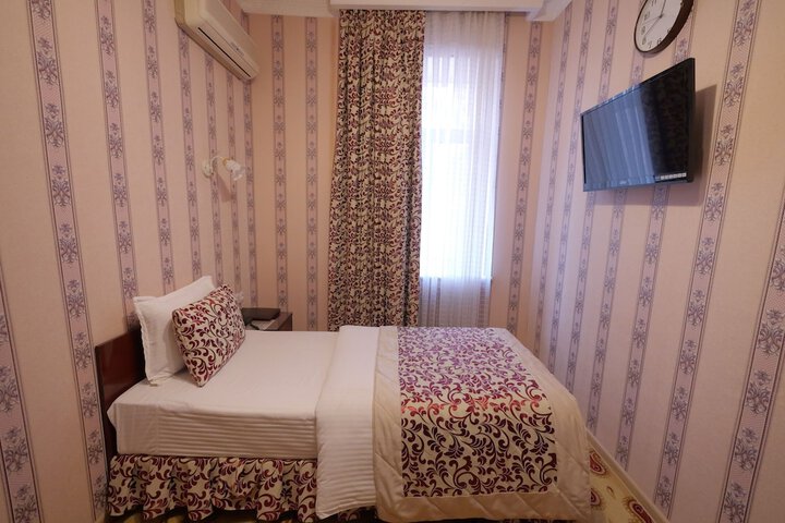 Room 25 of 92