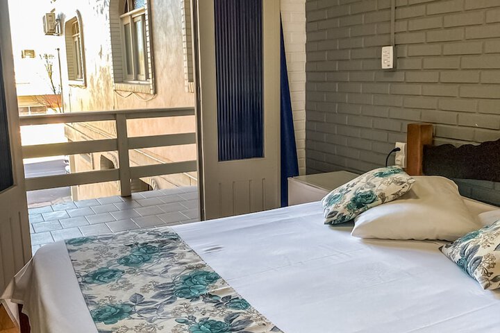 Room 14 of 63